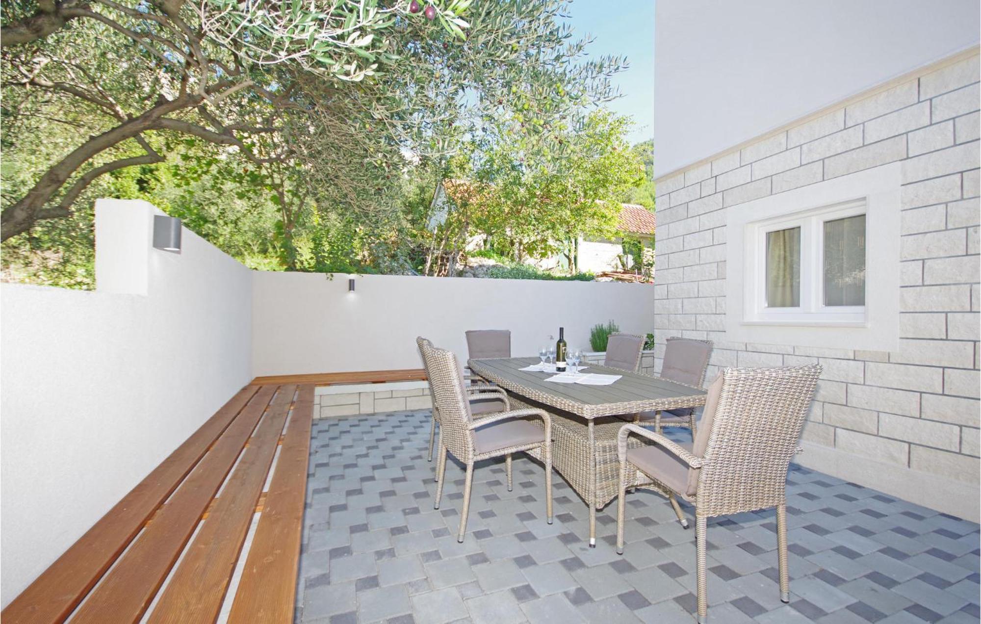 Awesome Home In Drvenik With Wifi Ngoại thất bức ảnh